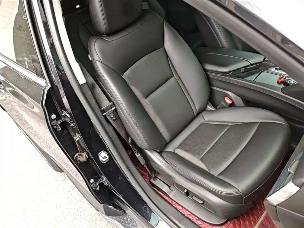Buick Enclave — фотографии объявления, Фото 26