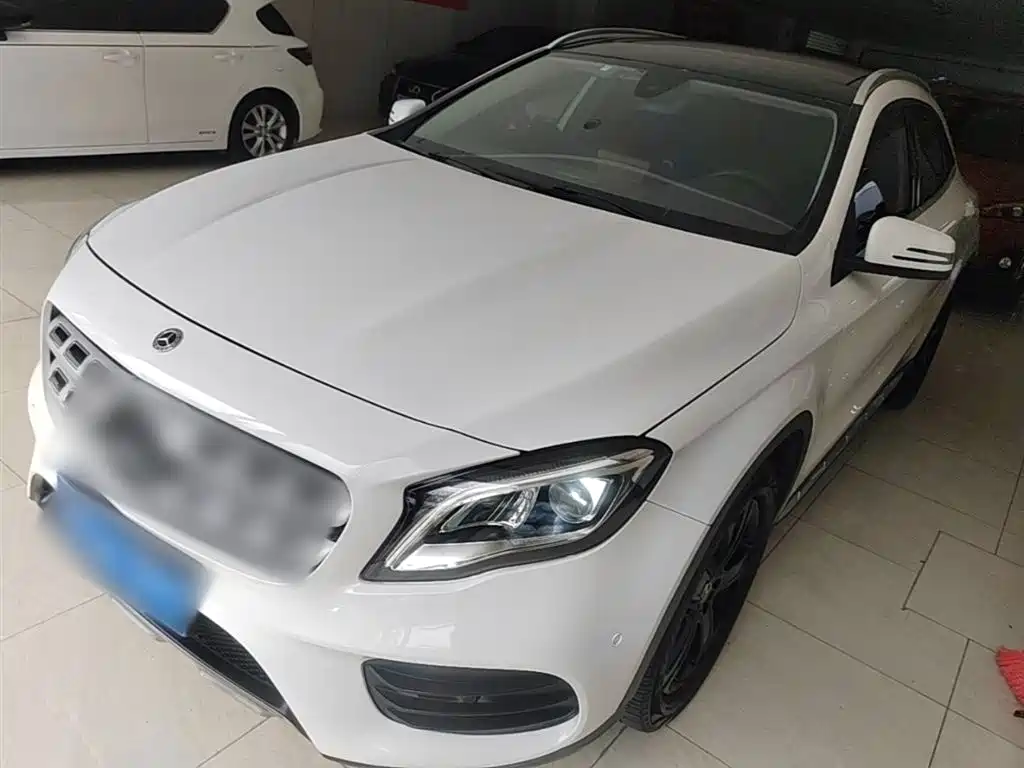 Mercedes-Benz GLA 2019