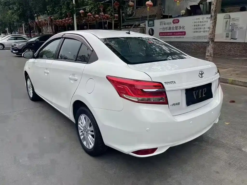 TOYOTA VIOS