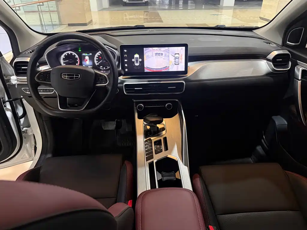 Geely Binyue — миниатюра 9
