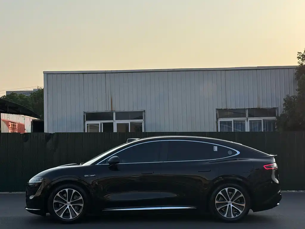 Luxeed R7 2024 802km Max