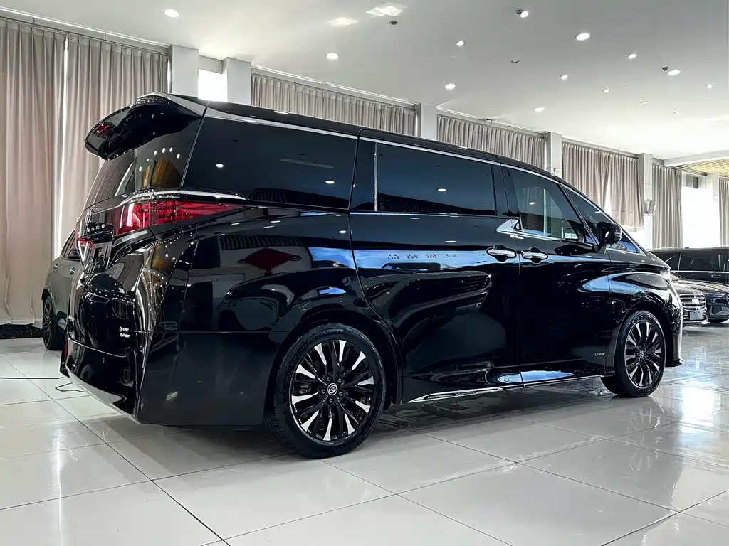 Toyota Alphard 2024 2.5L Premium