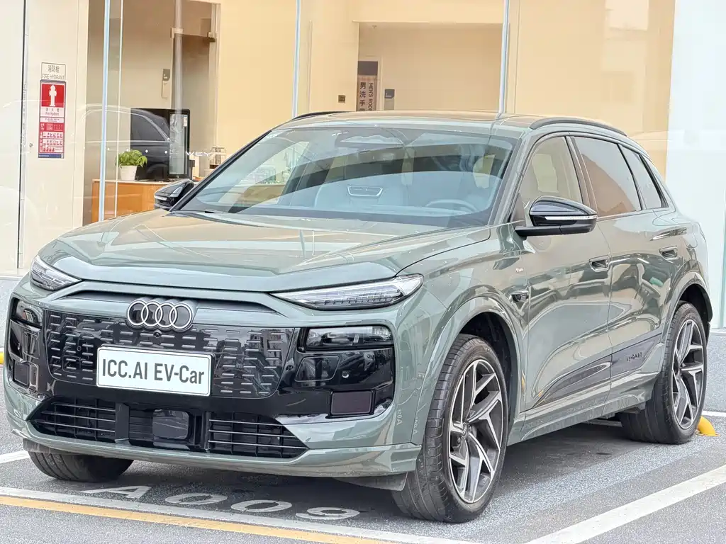 Audi 奥迪Q6L e-tron 2025