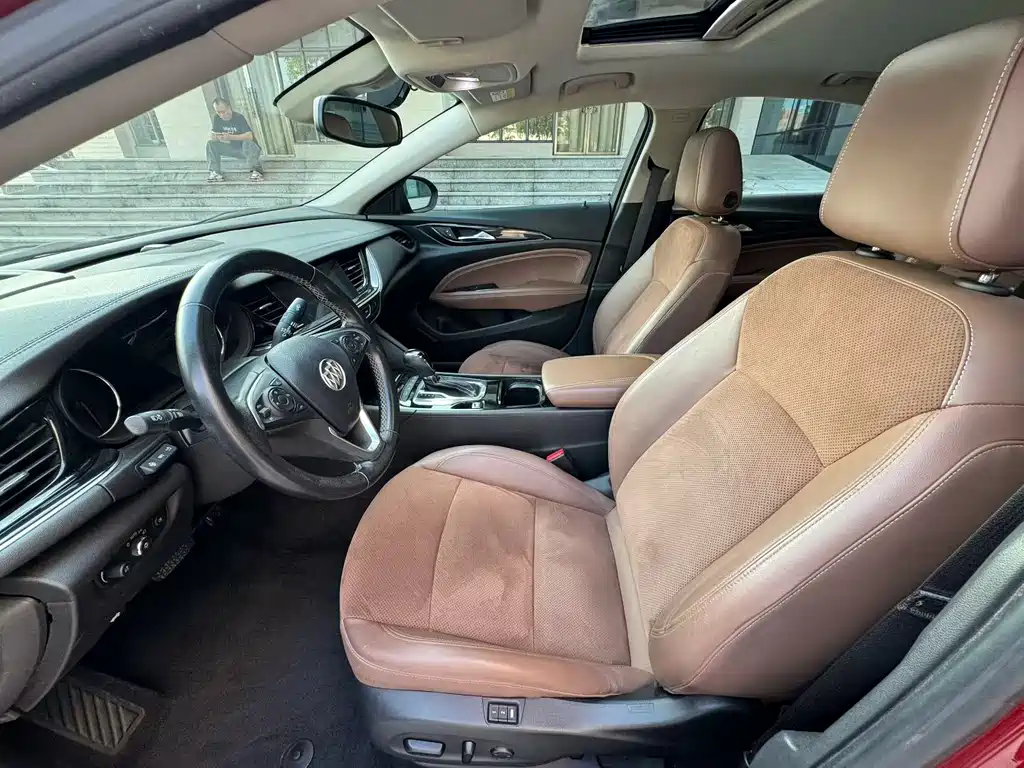 Buick Regal — миниатюра 8