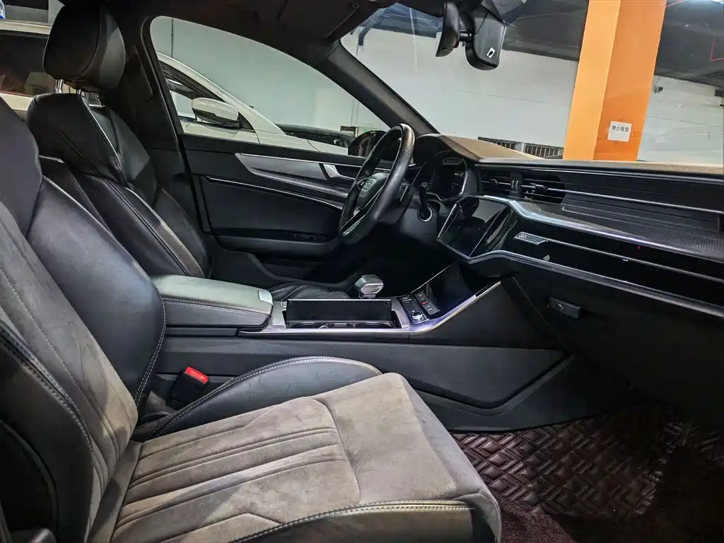 Audi A6L — миниатюра 10