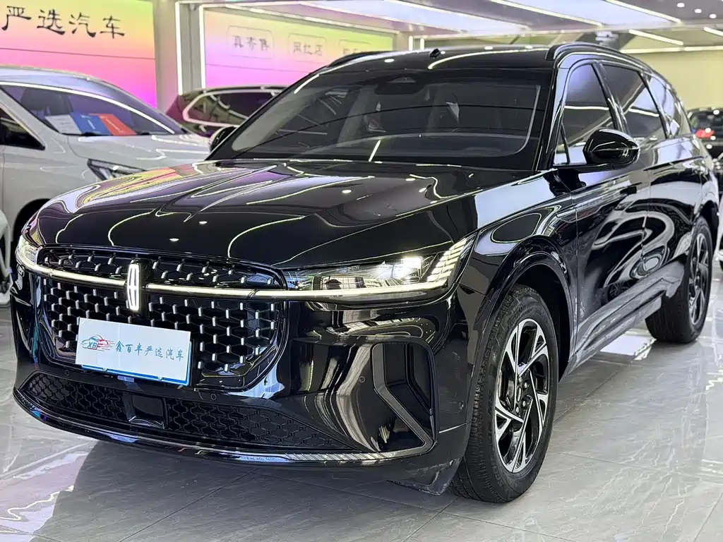 Lincoln Nautilus 2023 2.0T