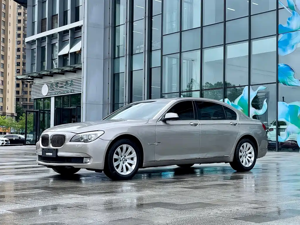 BMW 7 Series 2011