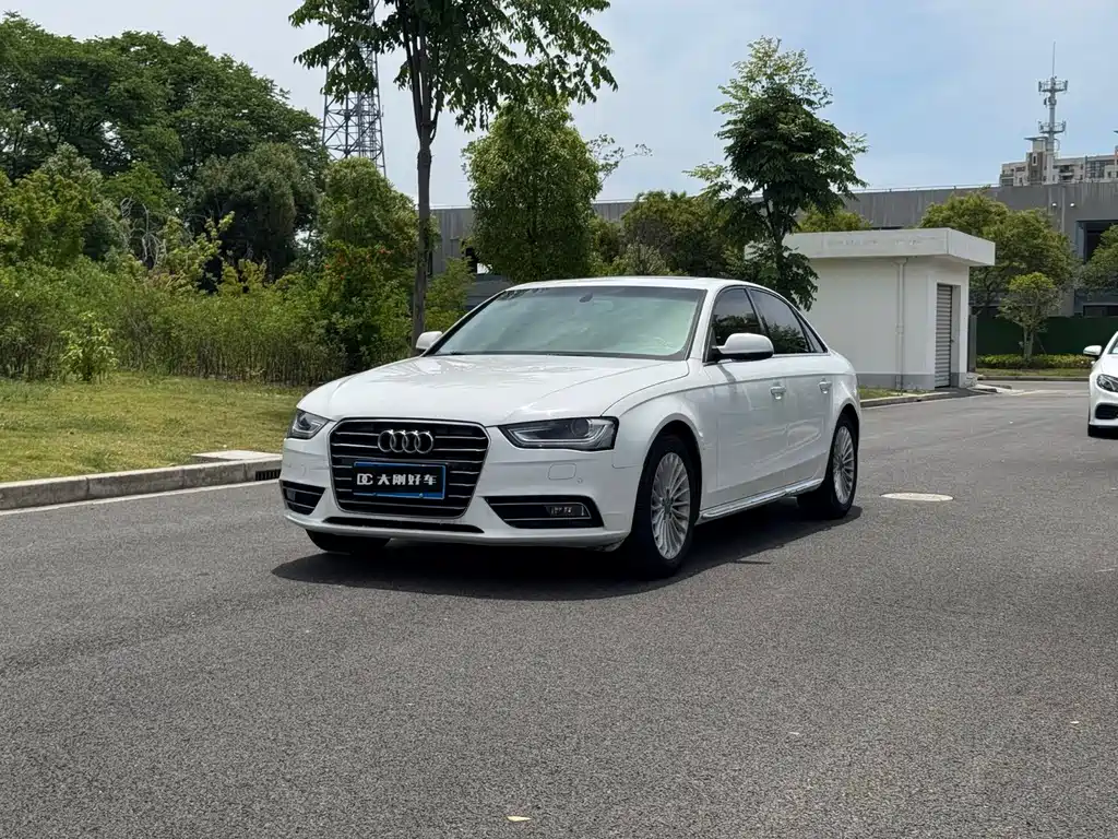 Audi A4L 2016
