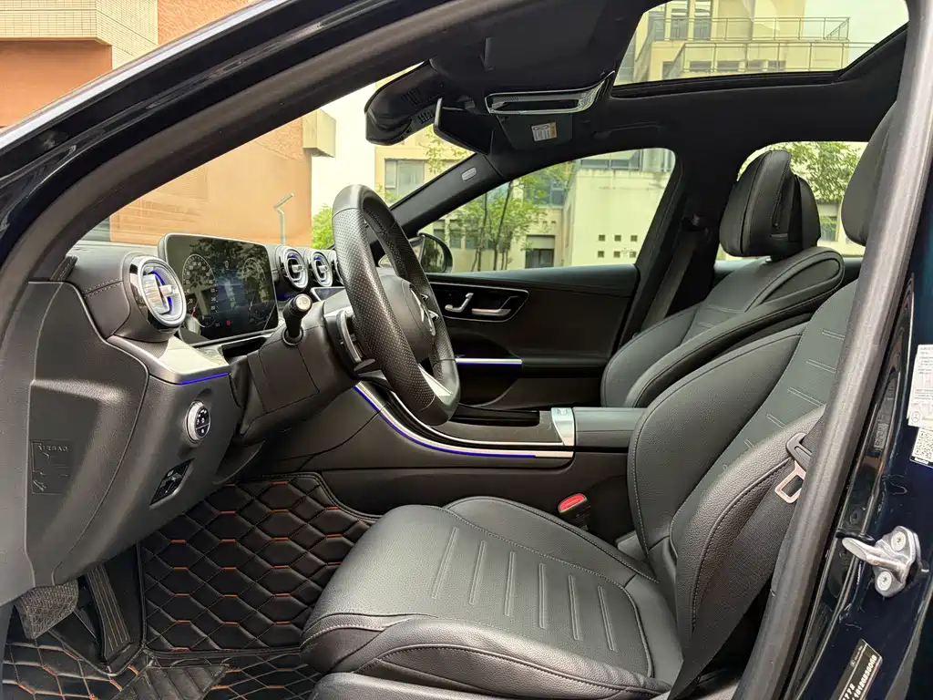Mercedes-Benz C-Class — миниатюра 5