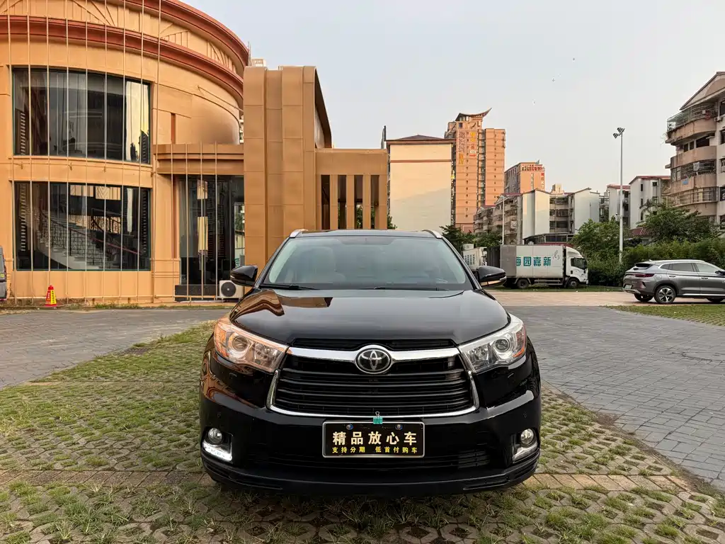 Toyota Highlander — миниатюра 2