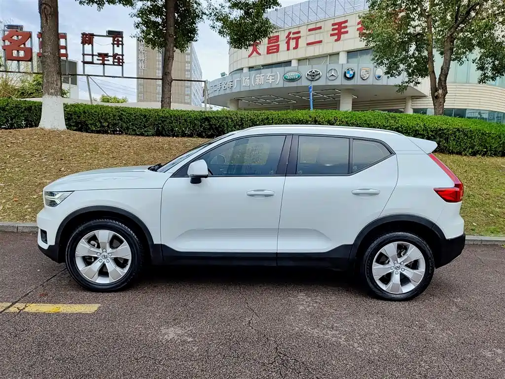 Volvo XC40 2021 T4 Fashion