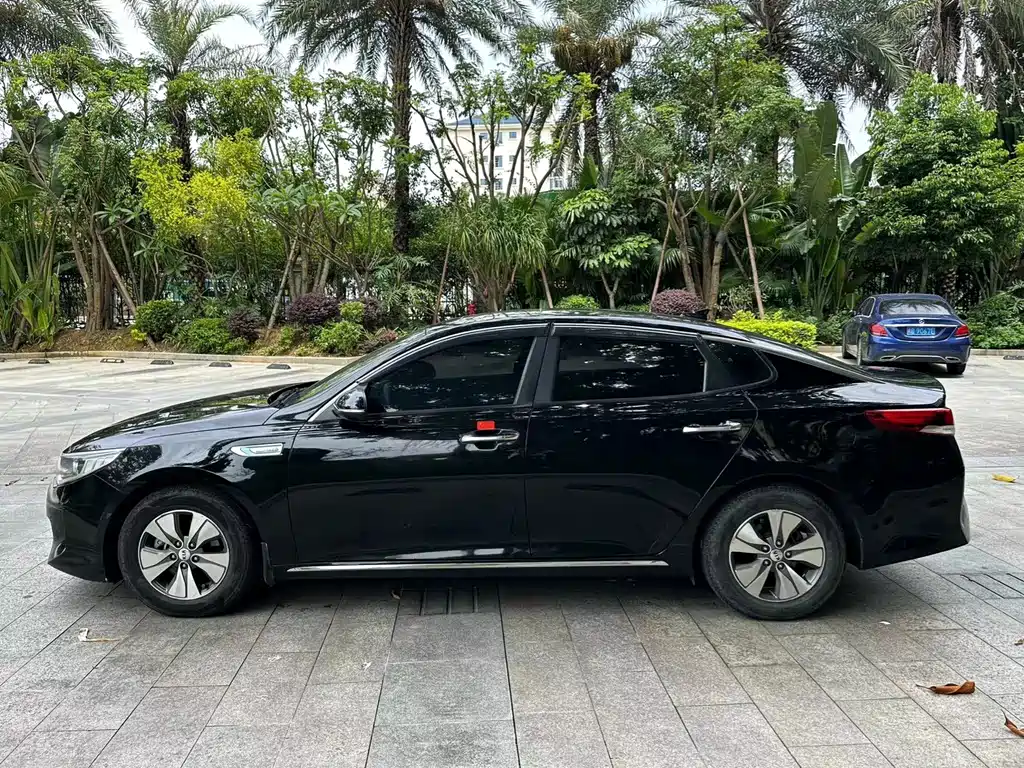 Kia K5 2016 2.0L hybrid GLS