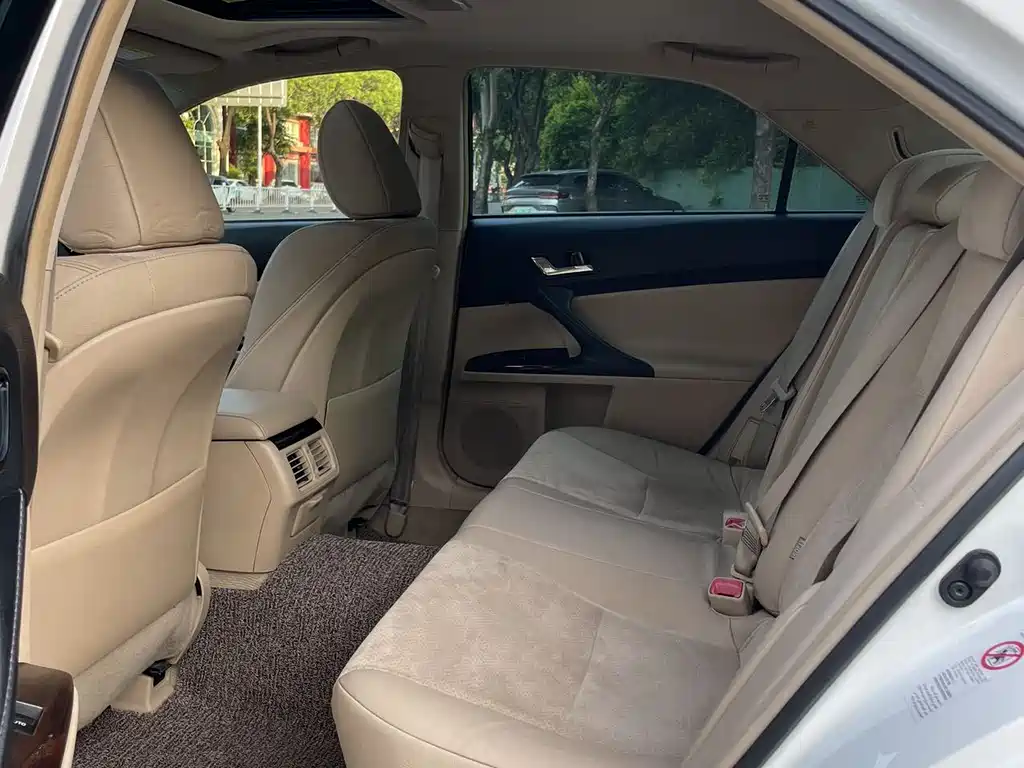 Toyota Reiz 2010 2.5V