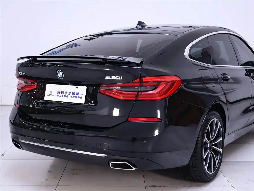 BMW 6 Series GT 630i Luxury Design Package, фото 8