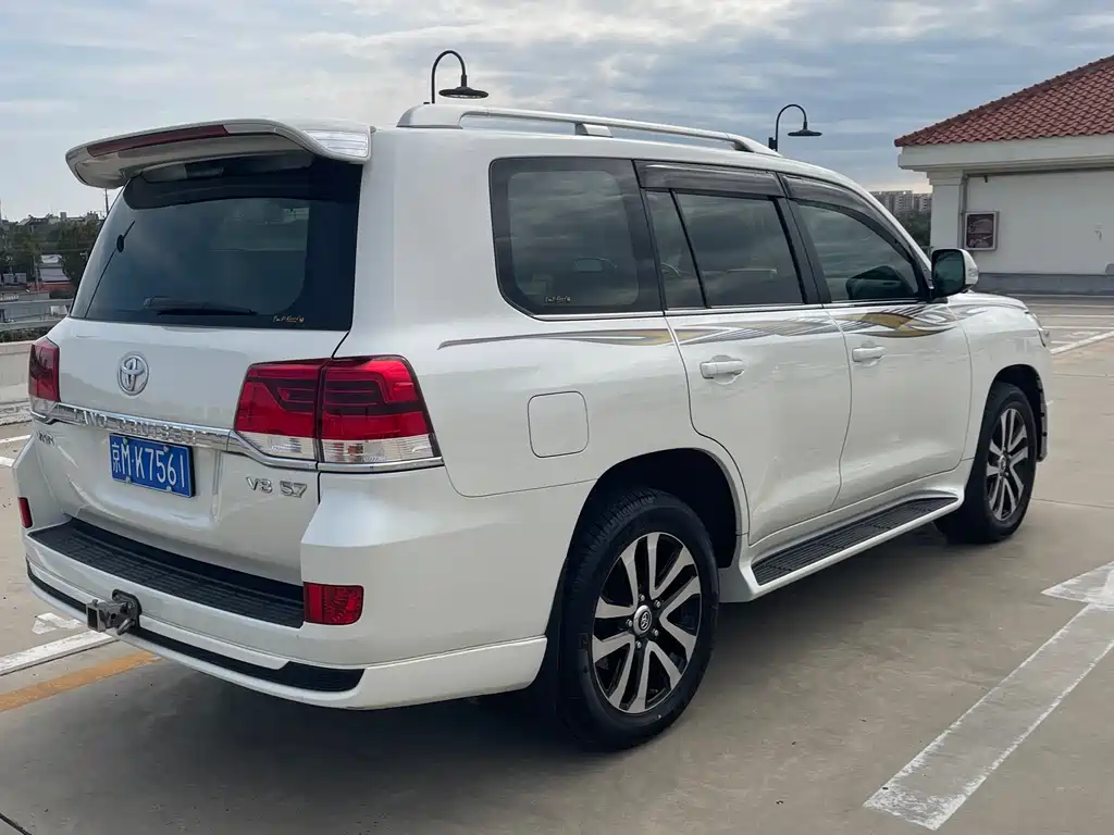 Toyota Land Cruiser 2019 5.7L AT