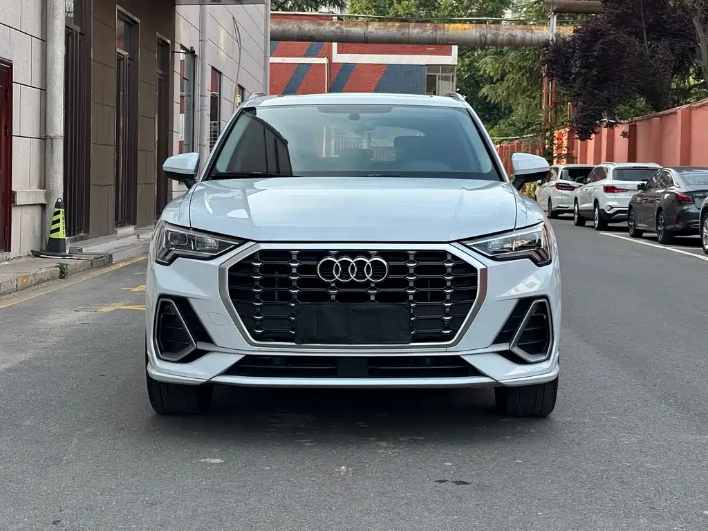 Audi Q3 2022 35 TFSI Fashion