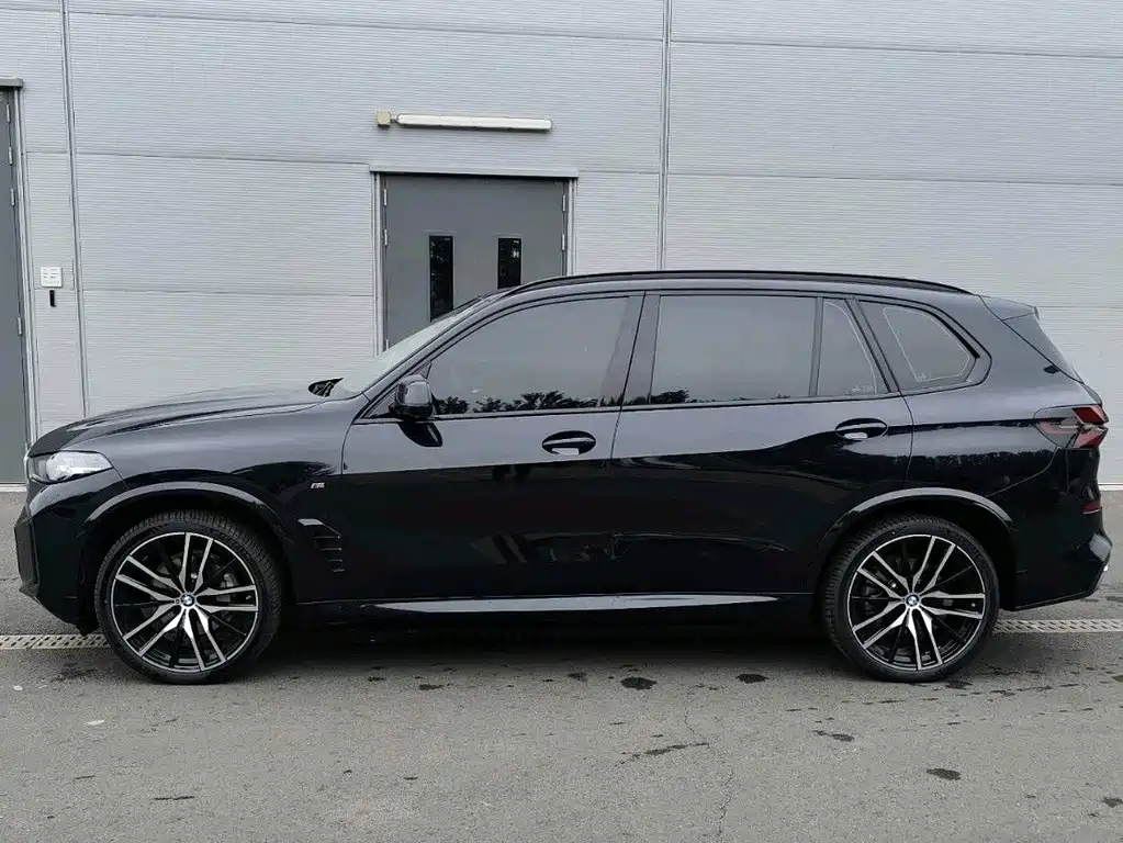 BMW X5 2026 xDrive 30Li Premium M Sport