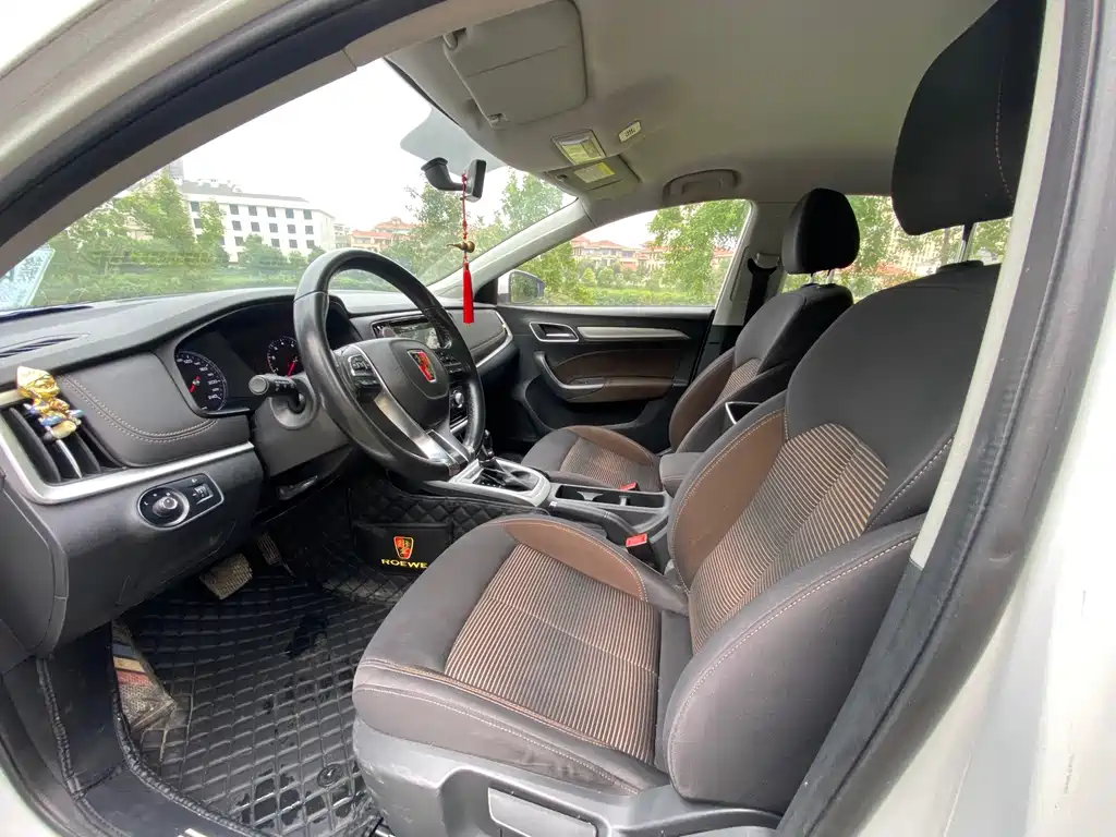 Roewe i6 Classic — миниатюра 10