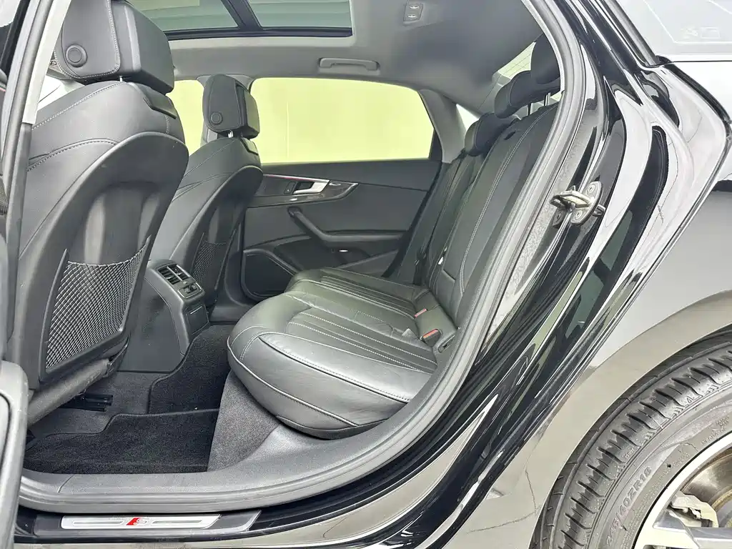 Audi A4L 2020 40 TFSI Luxury