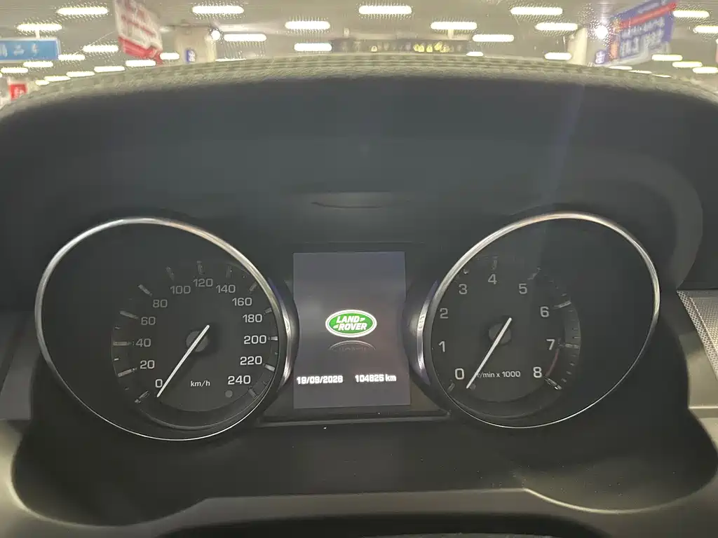 Land Rover Evoque (Import) — миниатюра 42