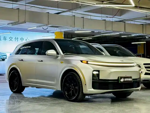 IDEAL CAR IDEAL L7 2023