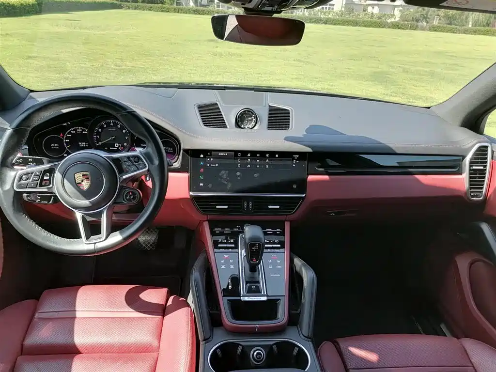 PORSCHE CAYENNE NEW ENERGY