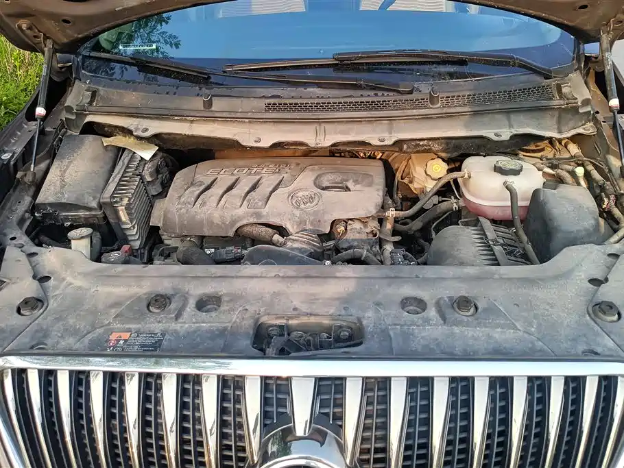 Buick GL8 2015 2.4L Luxury Premium