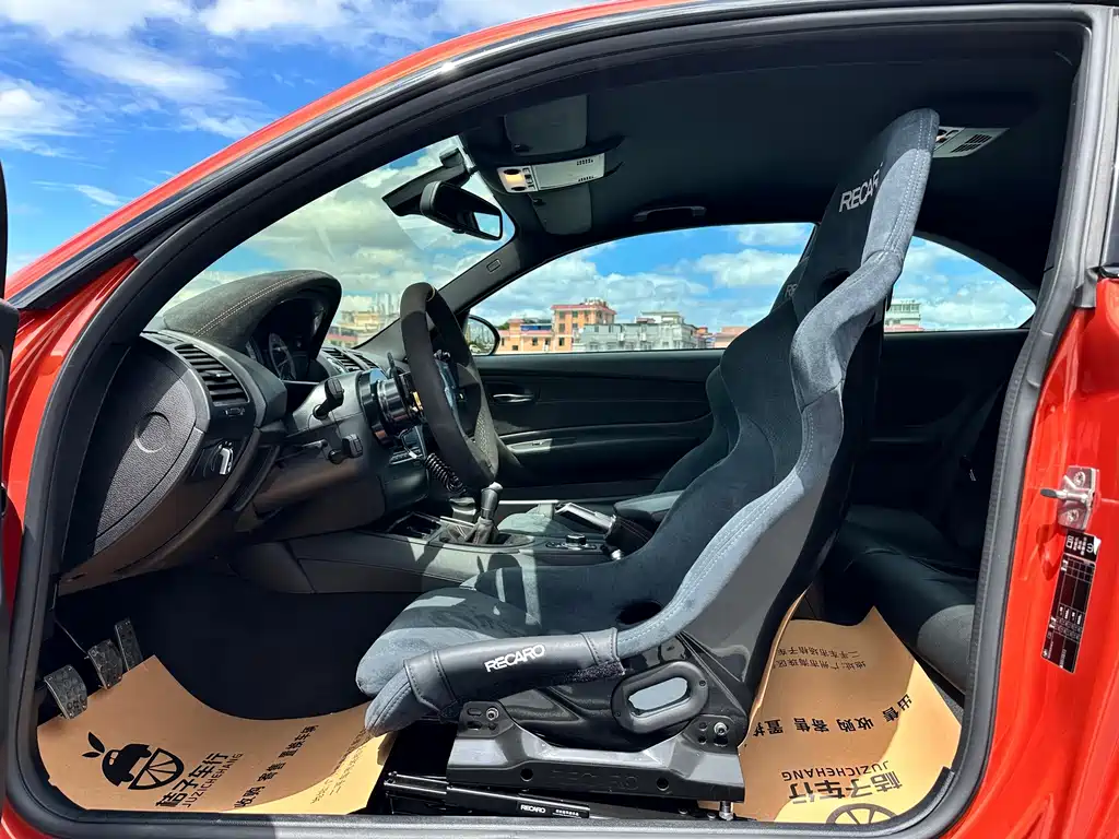BMW 1 Series M — миниатюра 14