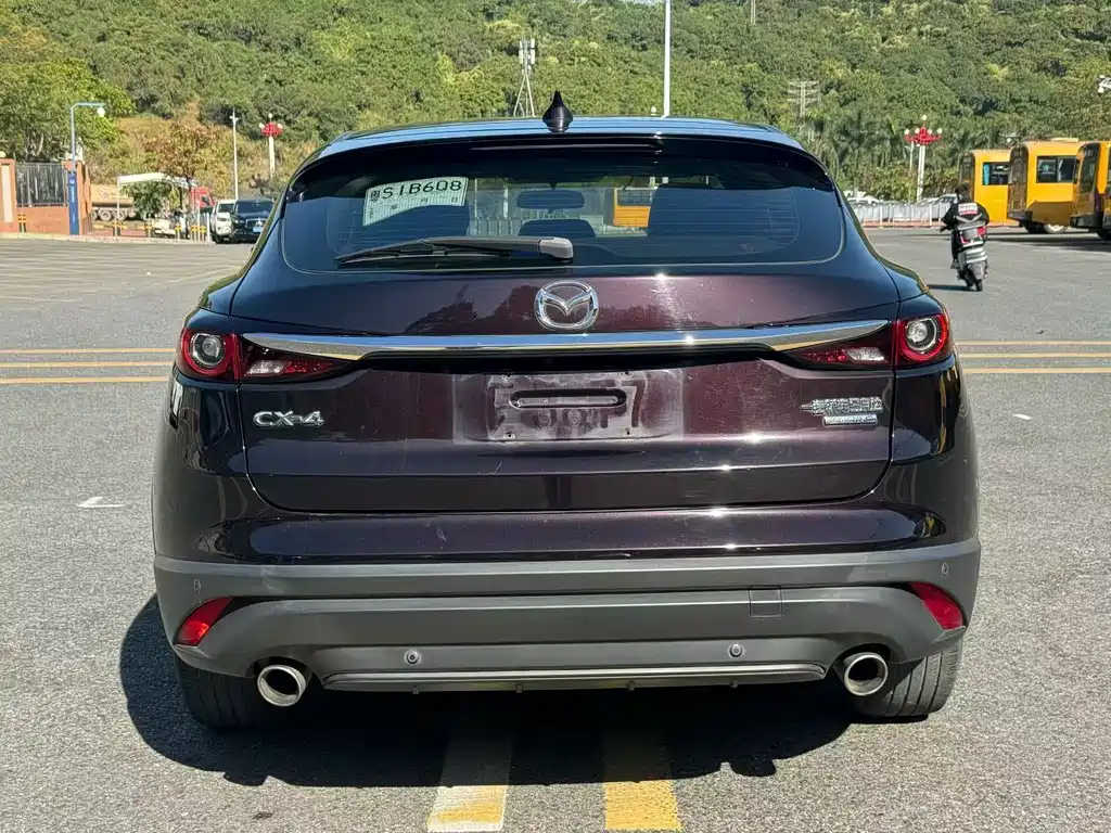 MAZDA CX 4