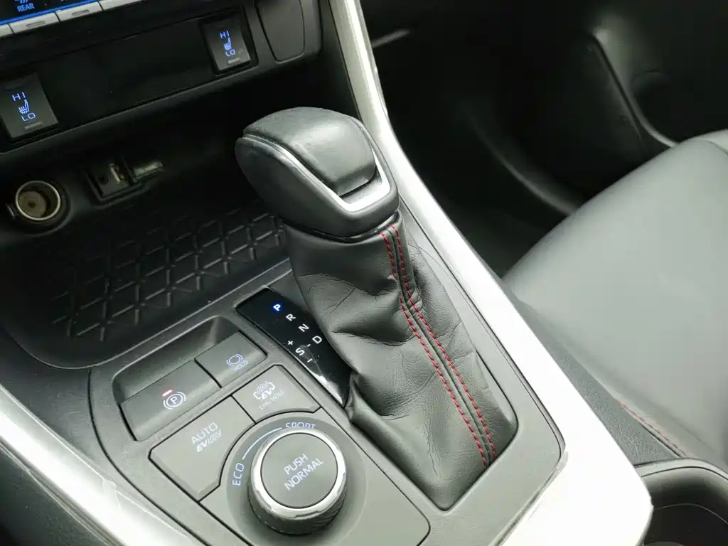 Toyota Wildlander New Energy — миниатюра 13