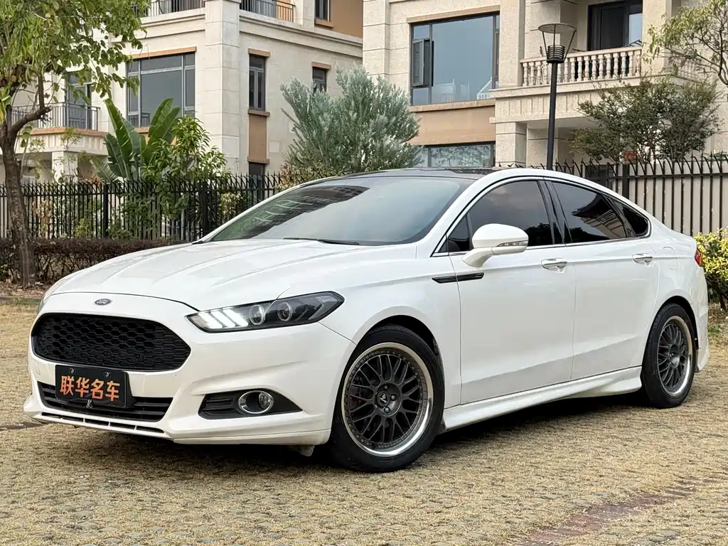 Ford Mondeo 2015