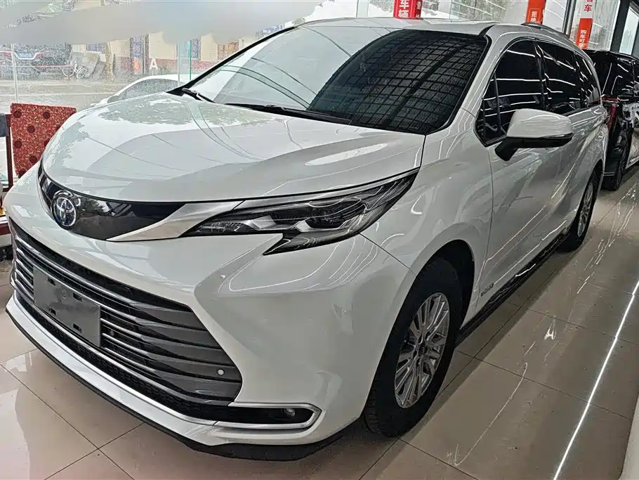 Toyota Sienna 2022