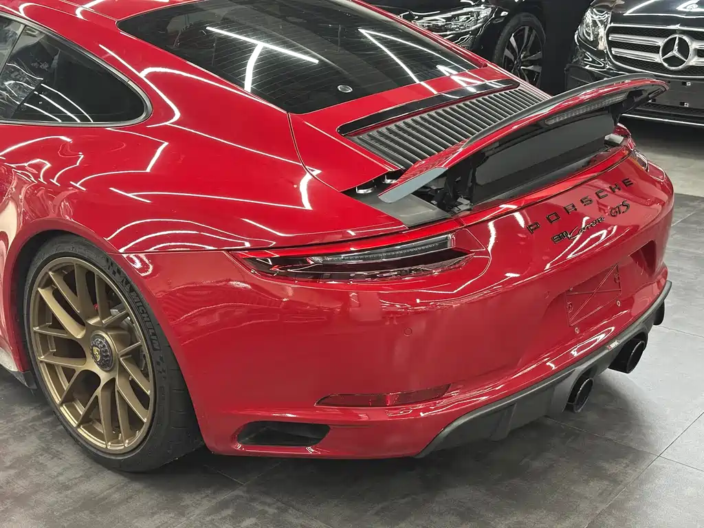 Porsche 911 2017 Carrera GTS 3.0T