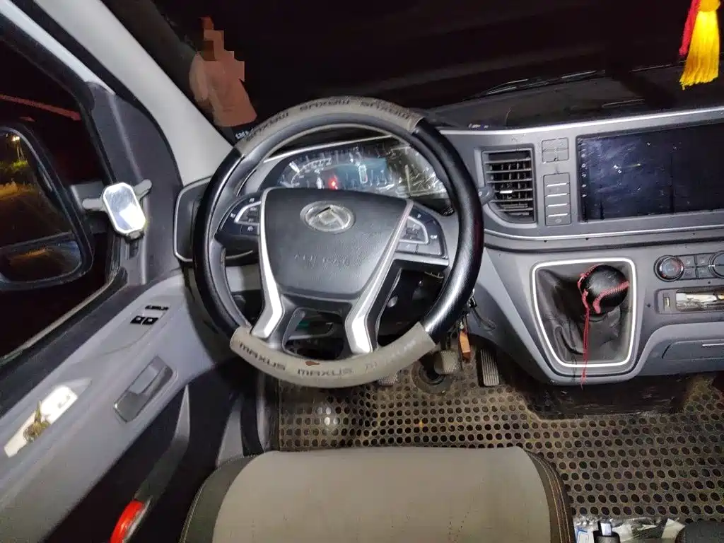 MAXUS V80 — миниатюра 6