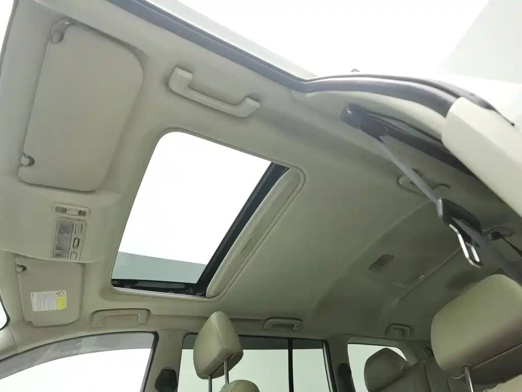 Mitsubishi Pajero Sport — миниатюра 14