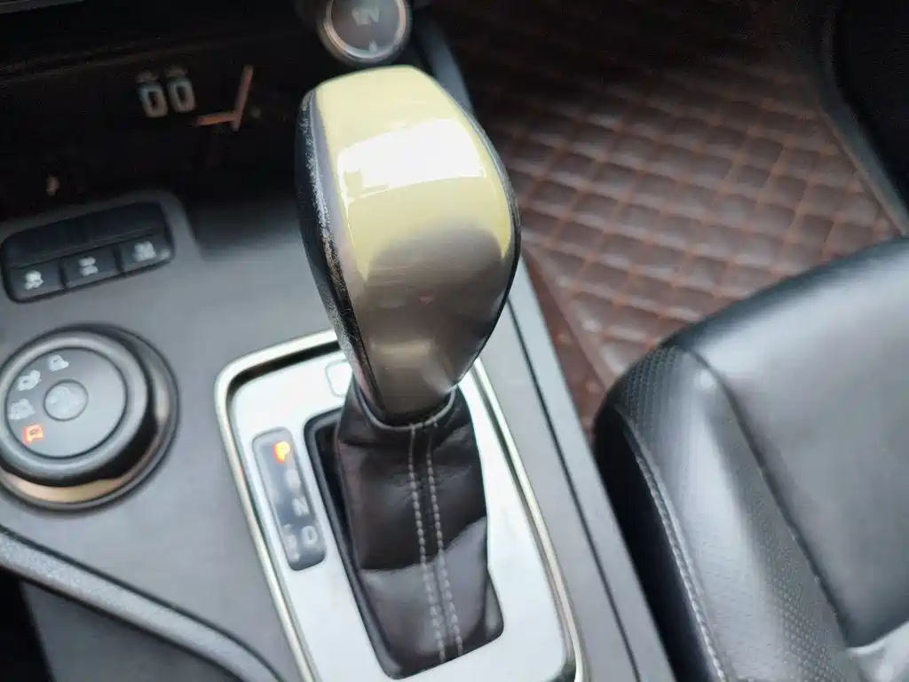 Ford Everest — миниатюра 10