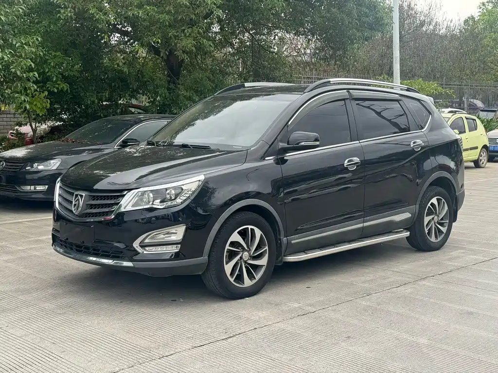 Baojun 560 2015