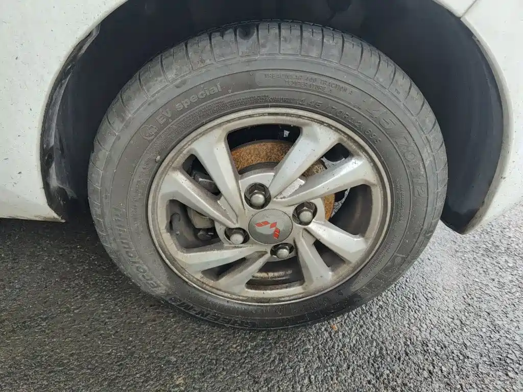 Wuling MINIEV — миниатюра 25