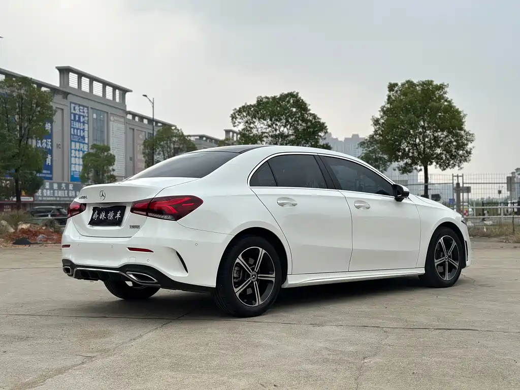 MERCEDES-BENZ A CLASS