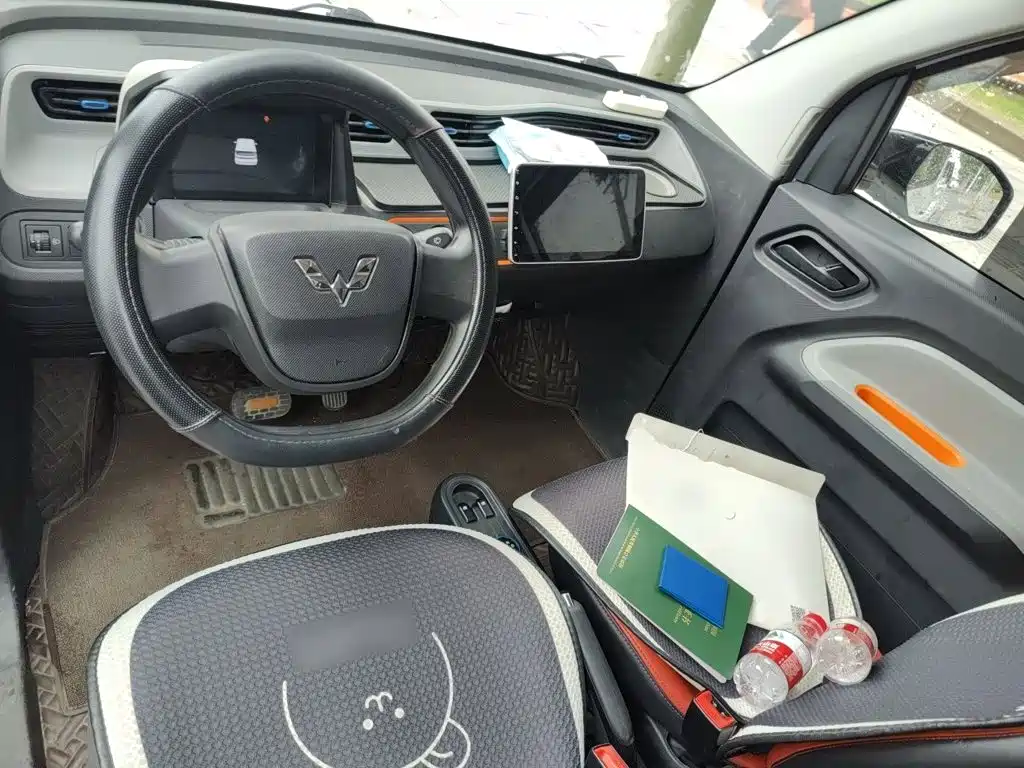Wuling MINIEV — миниатюра 5