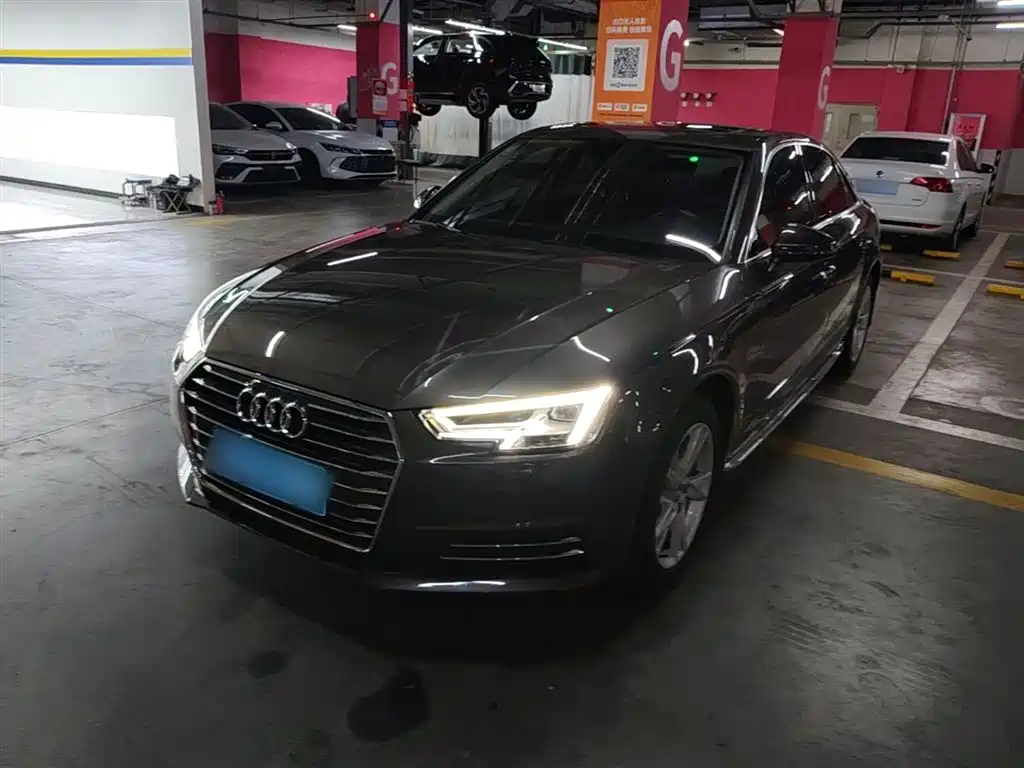 Audi A4L 2018