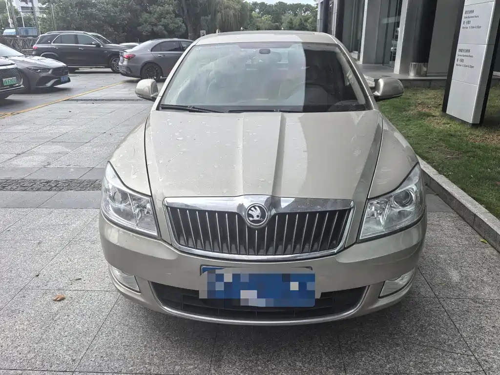Skoda Octavia 2014 1.6L AT