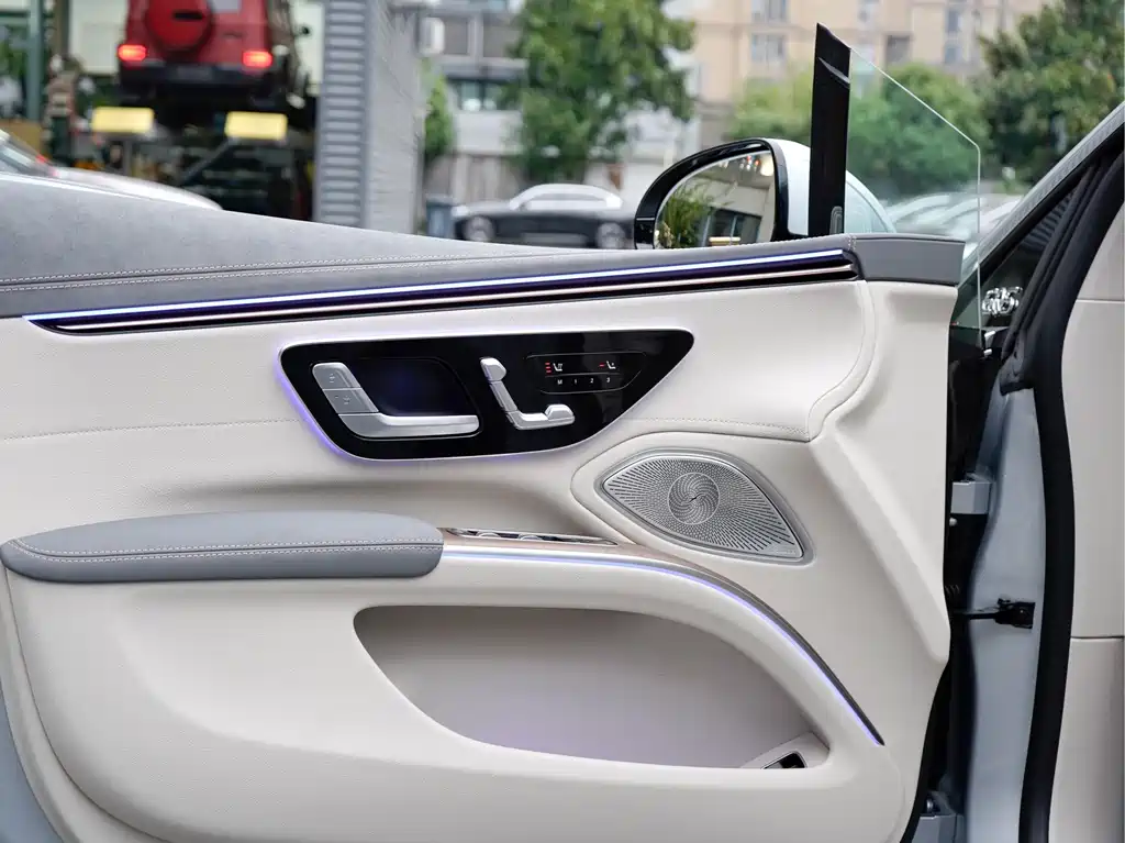 Mercedes-Benz EQS — миниатюра 15