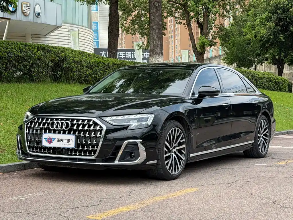 奥迪A8 2023款 A8L 55 TFSI quattro 旗舰型 2024