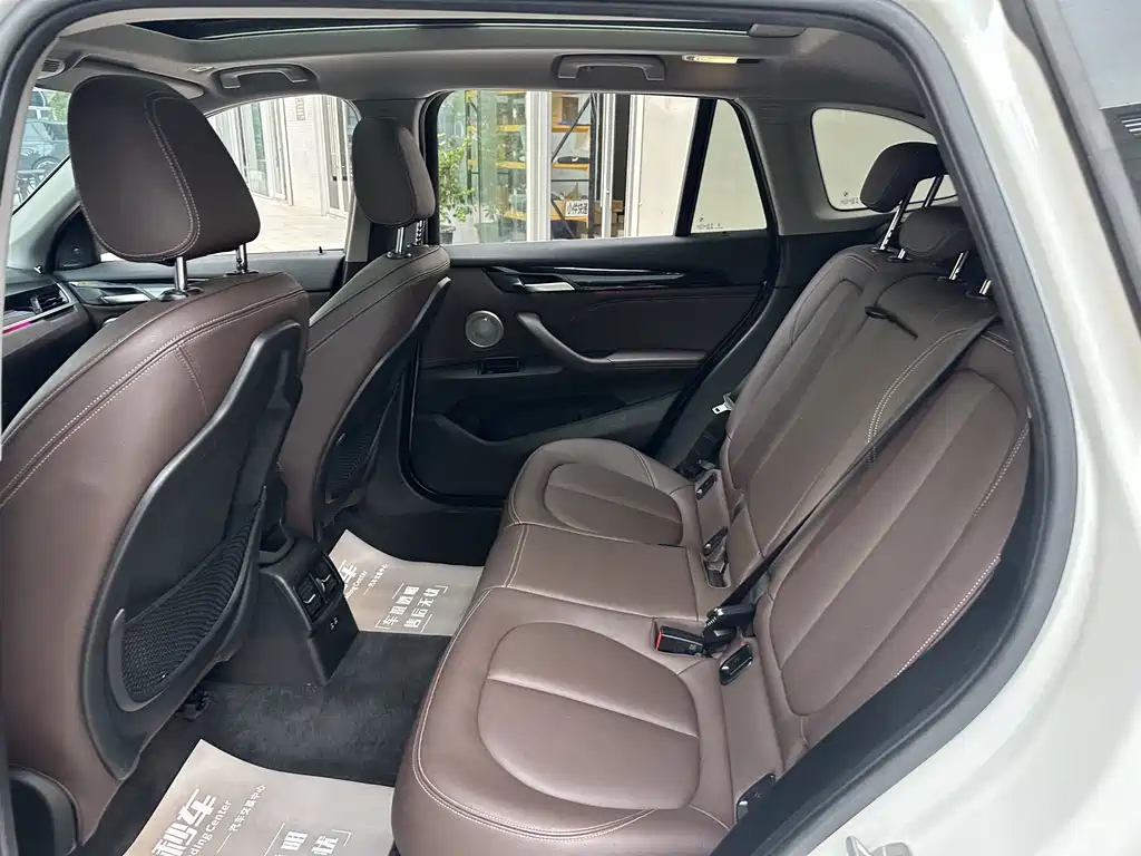 BMW X1 2022 sDrive25Li Lead