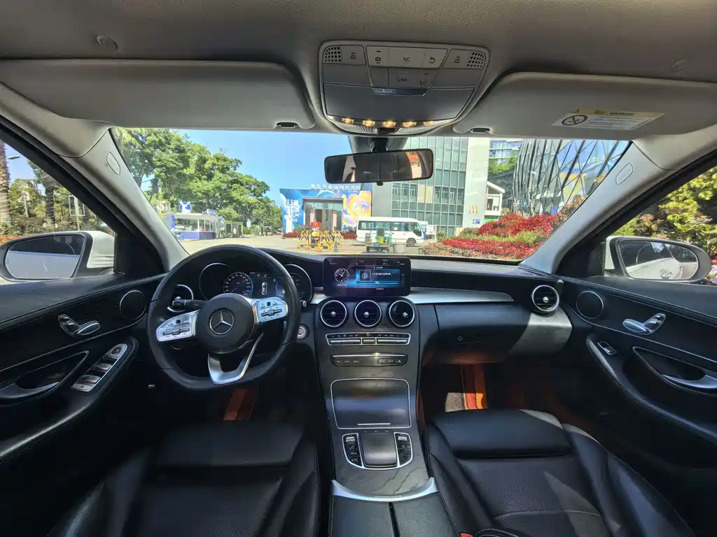 Mercedes-Benz C-Class — миниатюра 5
