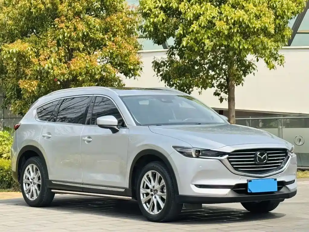 MAZDA CX 8