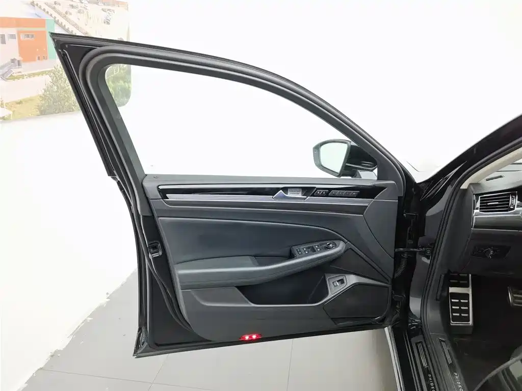 Volkswagen Phideon 2019 380TSI VI