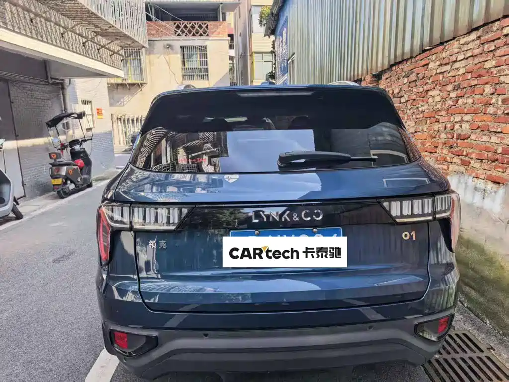 Lynk & Co 01 2019 2.0T Pro V