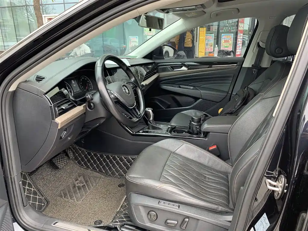 VOLKSWAGEN PASSAT NEW ENERGY